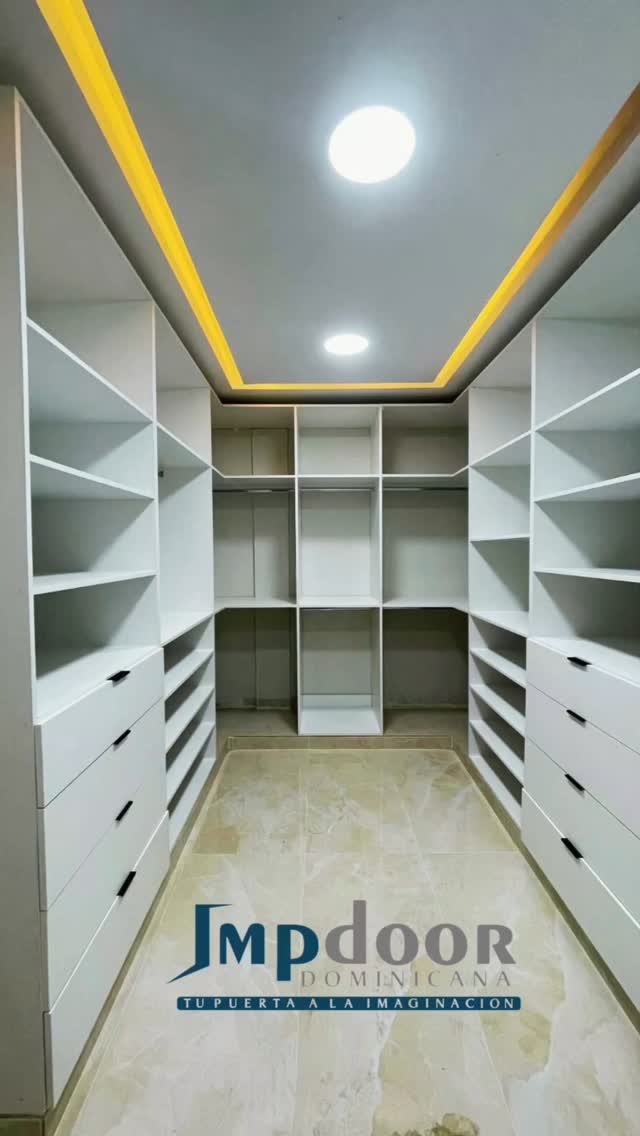 Walk in closet en madera
